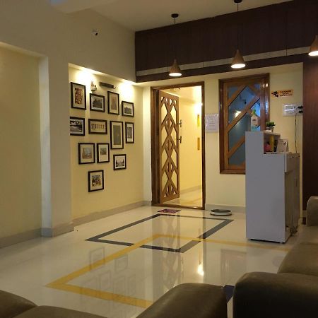 Grand Suites Srirangam Tiruchirappalli Buitenkant foto