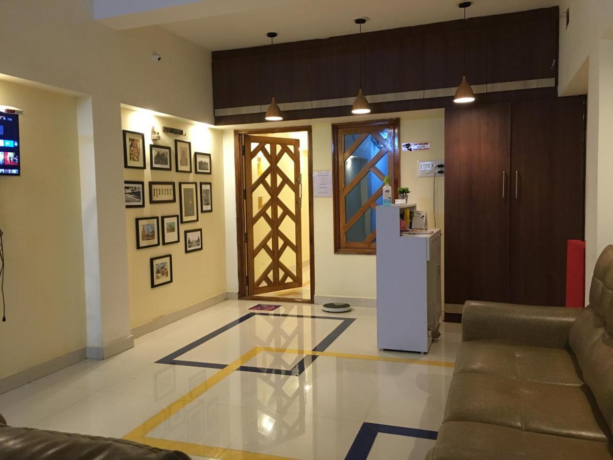 Grand Suites Srirangam Tiruchirappalli Buitenkant foto