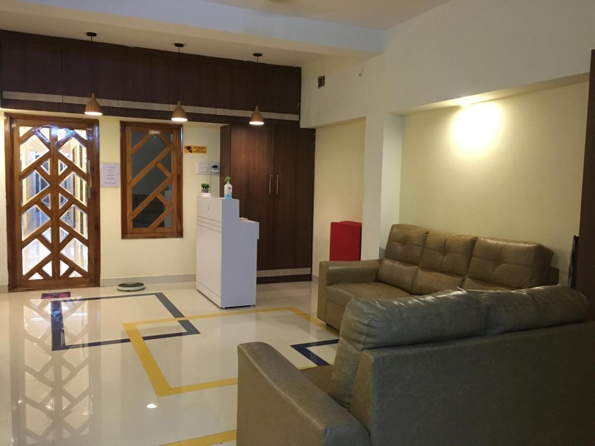 Grand Suites Srirangam Tiruchirappalli Buitenkant foto