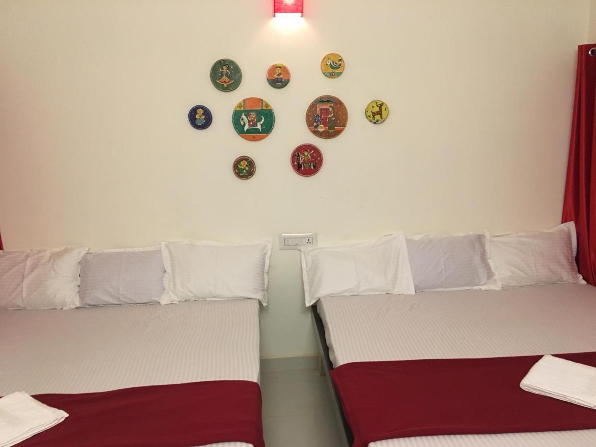 Grand Suites Srirangam Tiruchirappalli Buitenkant foto