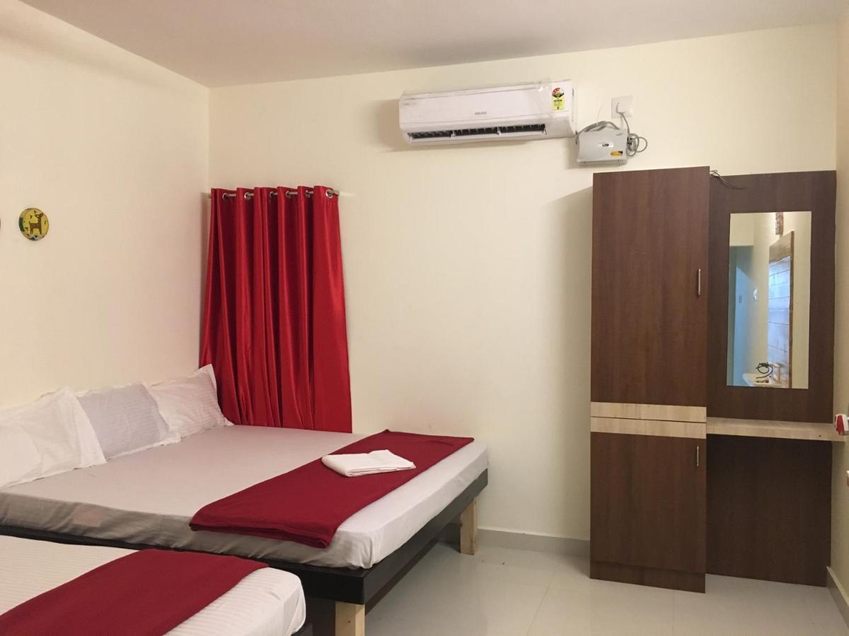Grand Suites Srirangam Tiruchirappalli Buitenkant foto
