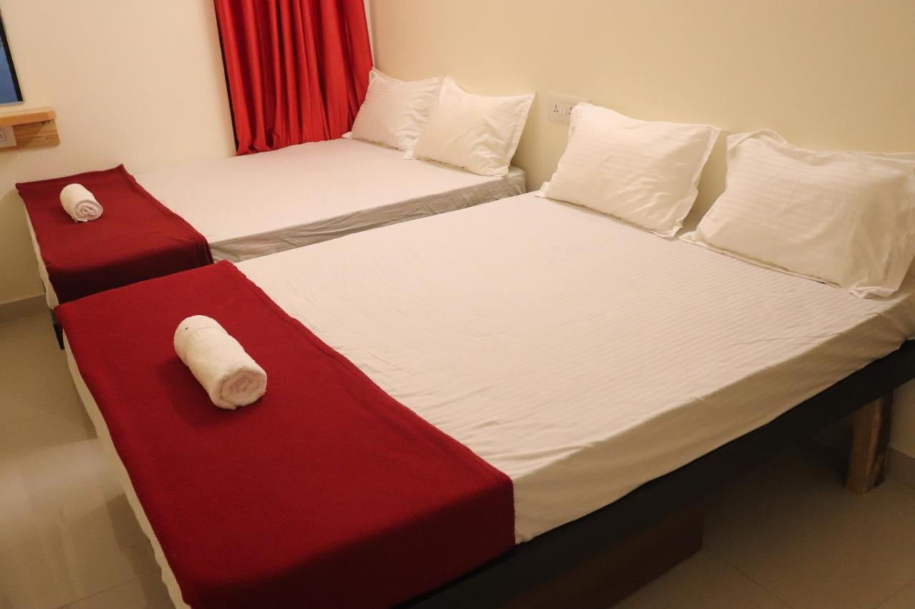 Grand Suites Srirangam Tiruchirappalli Buitenkant foto