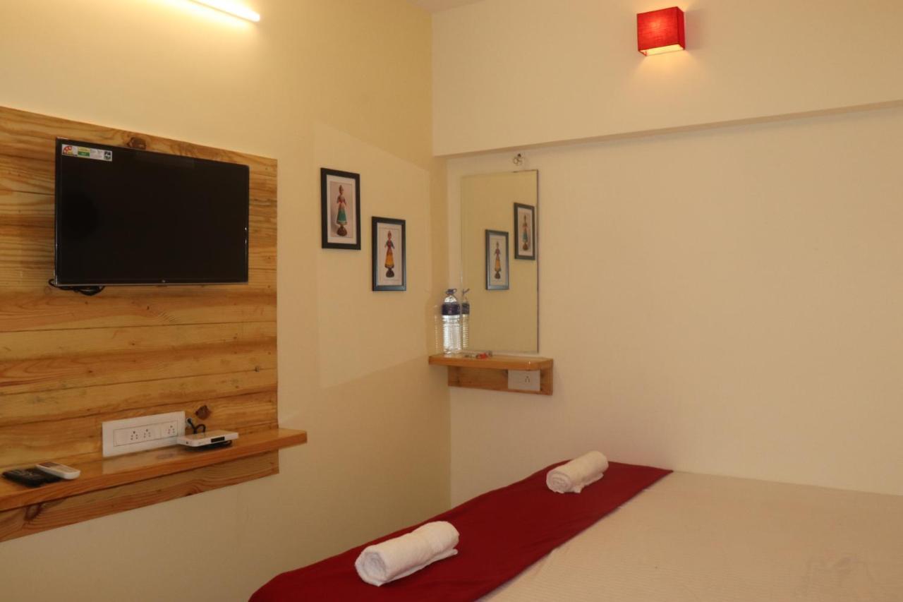Grand Suites Srirangam Tiruchirappalli Buitenkant foto