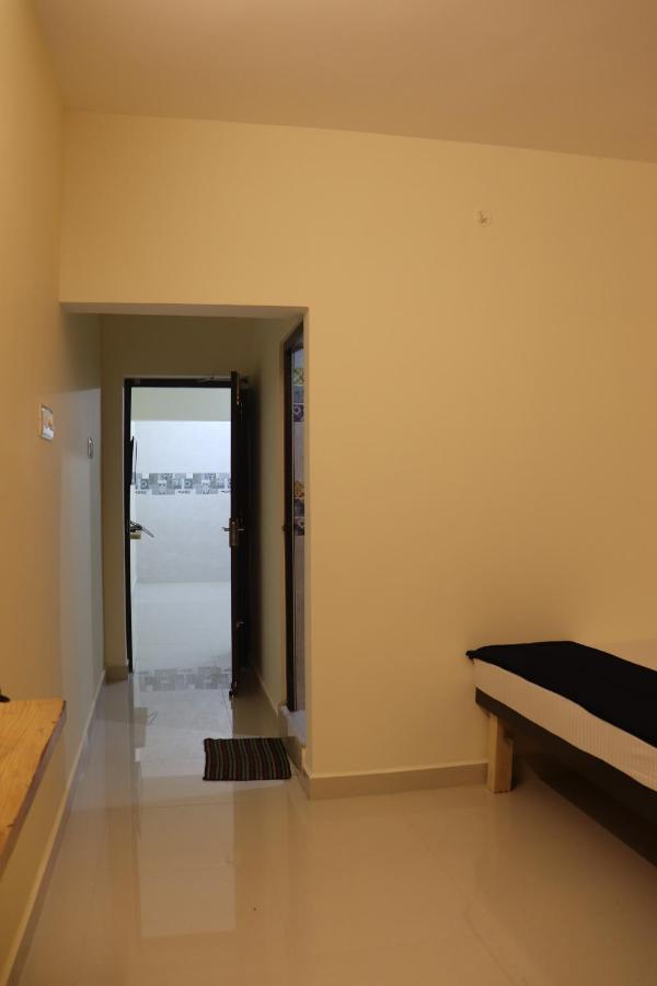 Grand Suites Srirangam Tiruchirappalli Buitenkant foto
