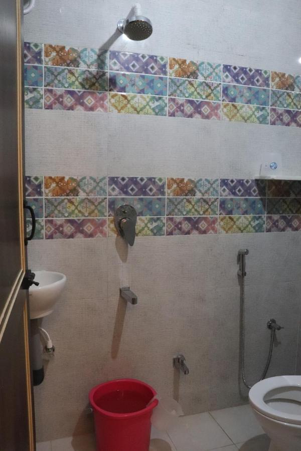 Grand Suites Srirangam Tiruchirappalli Buitenkant foto